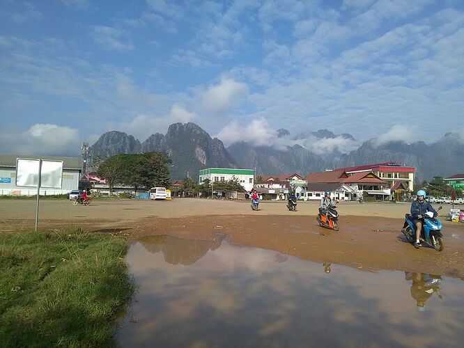 Du Sud au Nord, les milles couleurs du Laos - N-Gwen