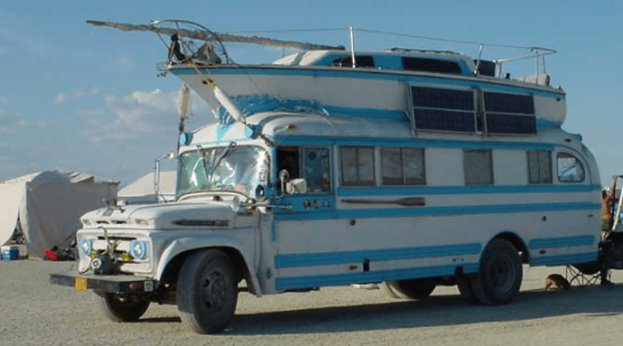 Re: Camping-cars Extraordinaires  - jeanpierre07000