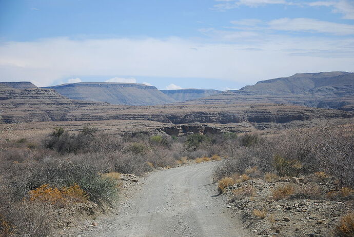 ...J14 Zebra River Lodge, Tsaris Mountains - llce