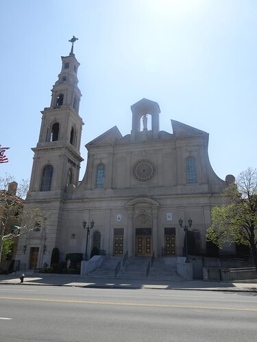 DSC07645 Basilica of Regina Pacis