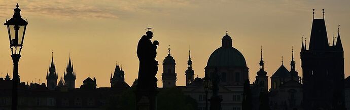 Prague : la ville aux 100 clochers... - Derriere-l-horizon