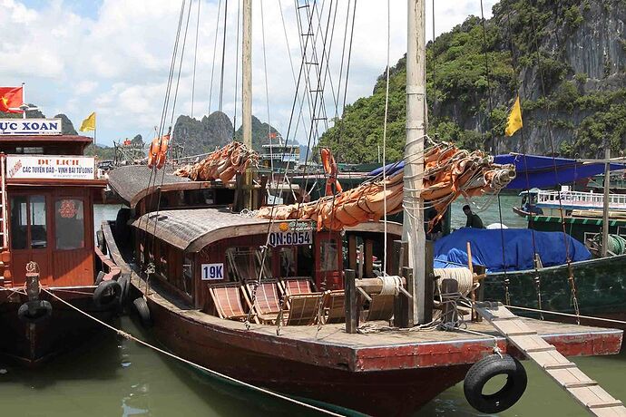 Le bateau d'Ethnic Travel - Abalone_vn