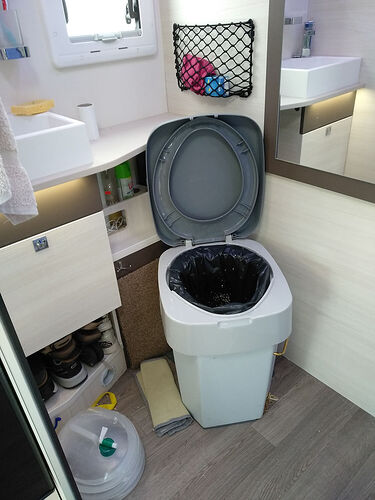 10 idées de WC camping  toilettes sèches, toilette seche, toilette  extérieure