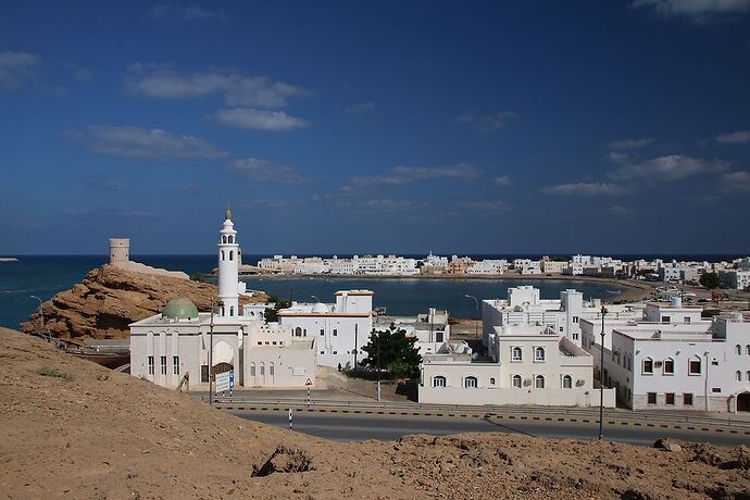 2 semaines de camping à Oman : des treks, des dunes et des wadis : Suite - Carines26