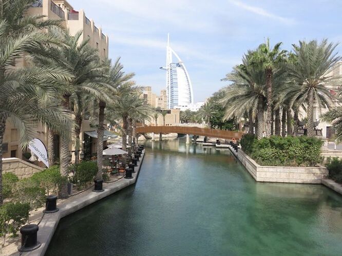 Re: De retour de Dubaï avec excursion à Abu Dhabi - quinqua voyageuse