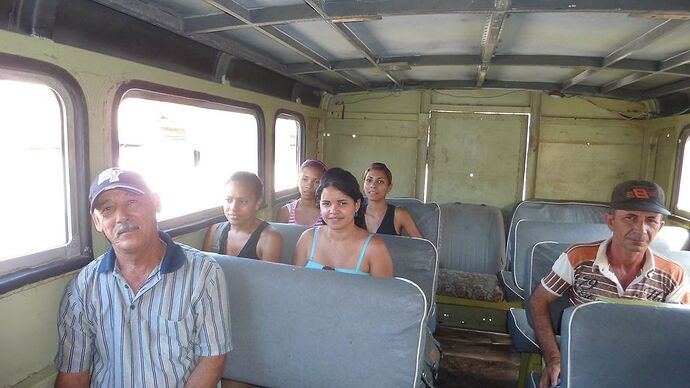 Comment se déplacer à Cuba en dehors des transferts classiques bus ou taxis? - Jacques JDSDF à CUBA