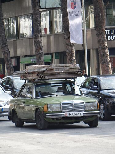 Retour de 10 jours en Albanie avec loc de voiture - gwend56