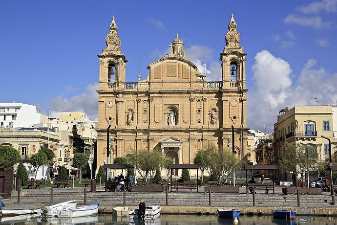 Re: Où se situe cette église à Malte ? - puma