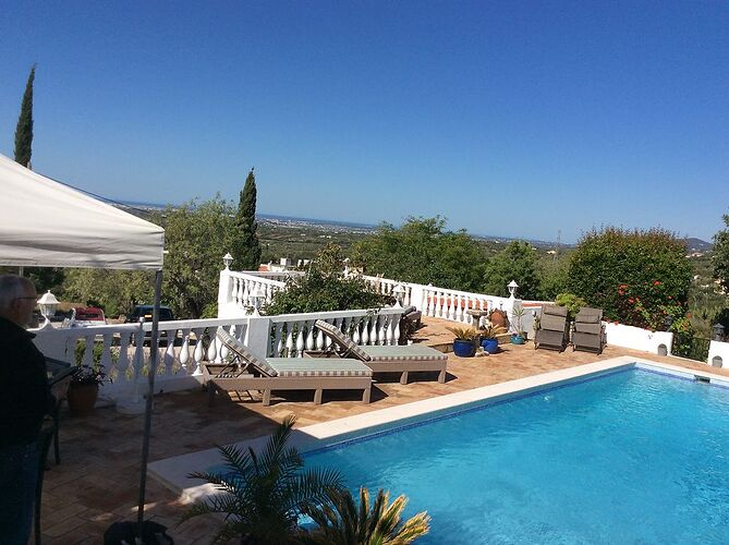 Re: Logement Faro ou proximité - rosepivoine