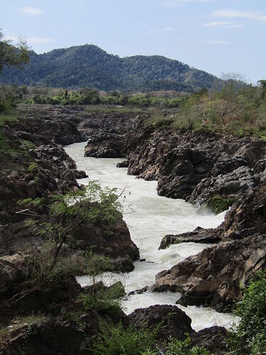 Du Sud au Nord, les milles couleurs du Laos - N-Gwen