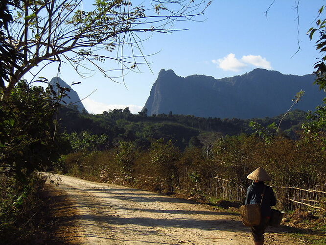 Du Sud au Nord, les milles couleurs du Laos - N-Gwen