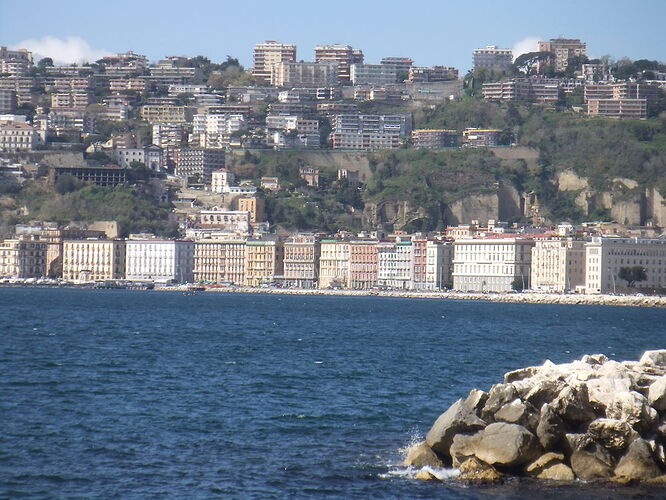 Re: Expérience plus que mitigée à Naples - giorgio