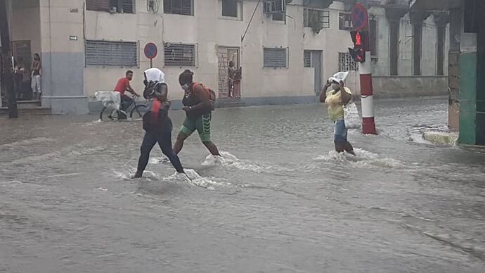 Re: Premier orage tropical de la saison : sévère montée des eaux à la Havane  - GERALD-GT