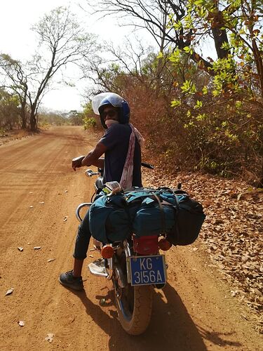 Retour 1 semaine pays bassari bedik en moto Senegal - ana-voyages