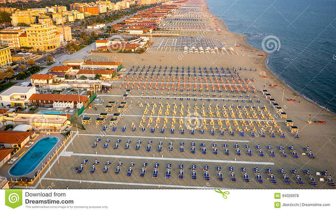 plage-privée-vue-aérienne-toscane-94026978