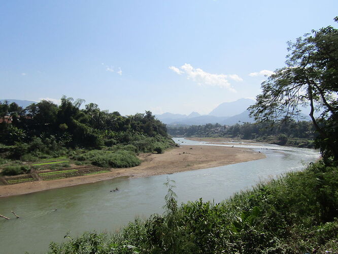 Du Sud au Nord, les milles couleurs du Laos - N-Gwen