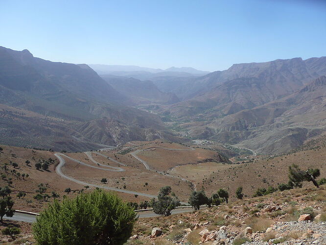 pour la vallée d'ANERGUI - trostang