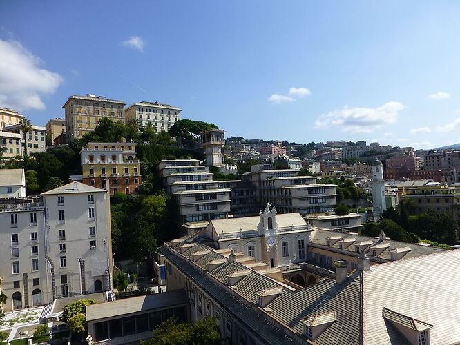 Re: Gênes, au-delà du pont Morandi - Fecampois