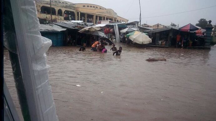 Re: inondation monstre à Tana - nogir