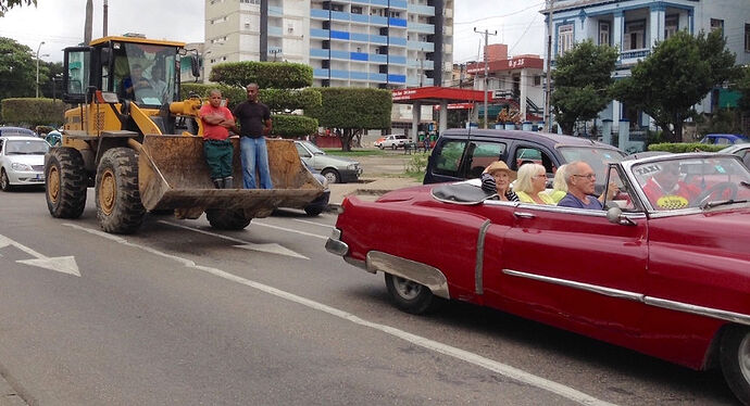 Location de Cabriolet de Luxe - Jacques JDSDF à CUBA Location de Cabriolet de Luxe - Jacques JDSDF à CUBA