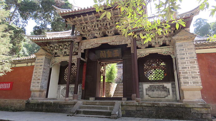 Weibaoshan, la montagne taoïste.  - PATOUTAILLE