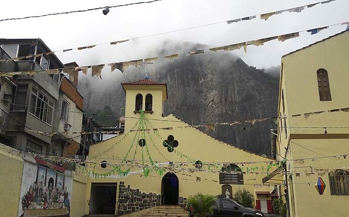 Re: Visiter une Favela de Rio.  - France-Rio