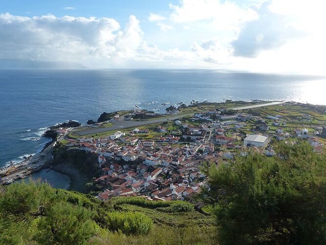 Re: 4 Iles aux Açores - Saphiria