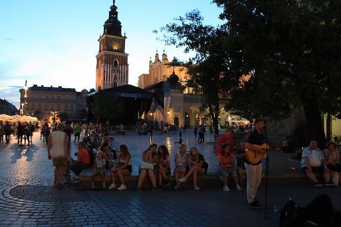 Circuit en solo sac à dos 8 jours été 2018 : Cracovie, Wroklaw, Gdansk, Malbork et Varsovie - Bobine83