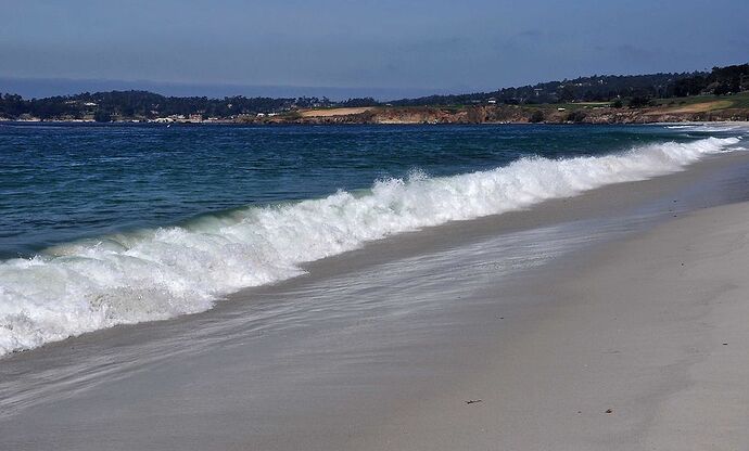 belles plages mais l'eau est froide et il peut y avoir beaucoup de vagues - chellmi