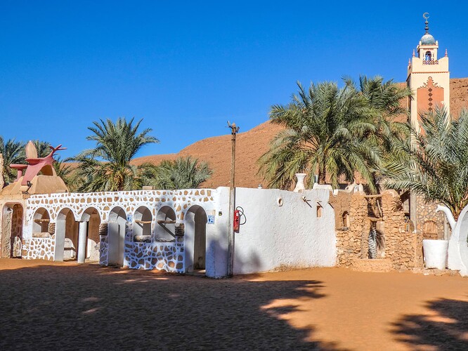 Camp de touristes de Heddar, Sebseb