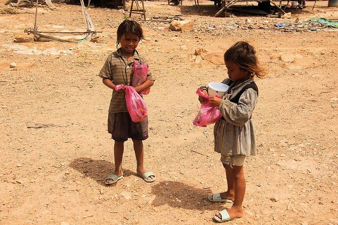 Re: Besoin d'aide n'hésitez pas, j'habite au Cambodge - IzA-Cambodia