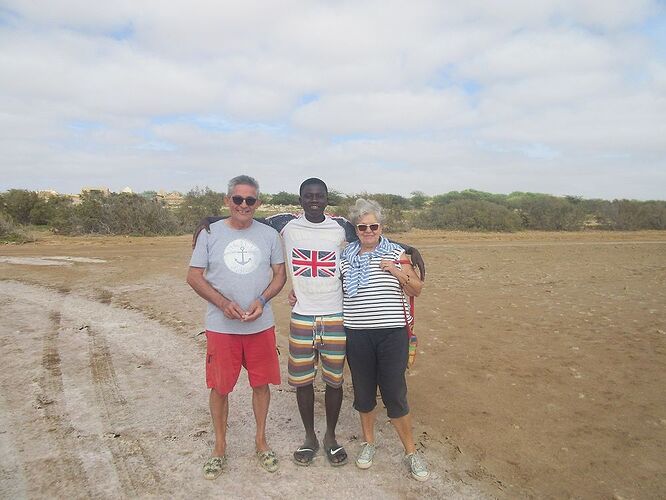 GUIDE AU CAP VERT SUR LILE DE BOA VISTA - LES RETAIS