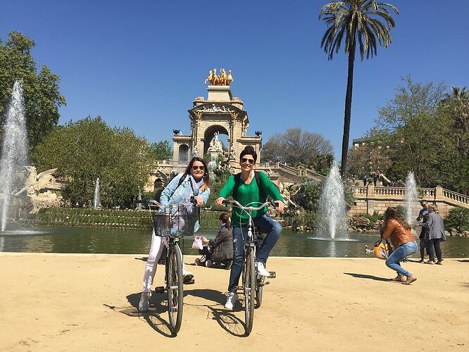 Re: Super visite de Barcelone à vélo - Coincoinstar