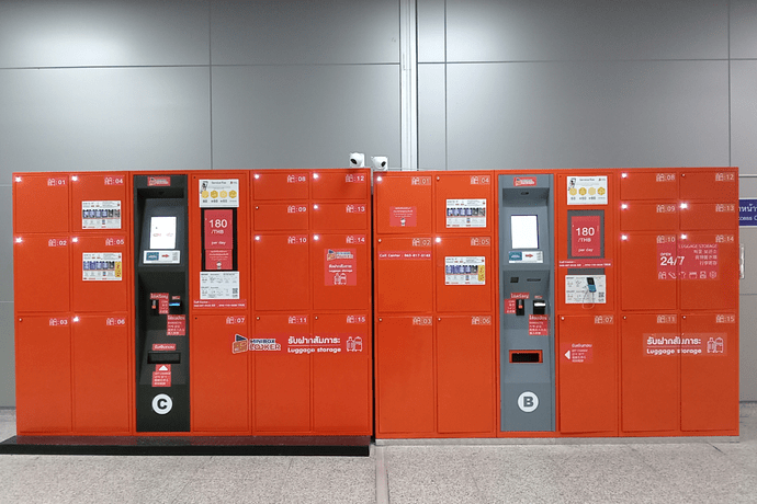 Lockers at the Krung Thep Aphiwat Central Terminal