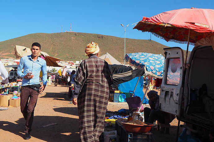 Re: Le désert authentique des nomades au Maroc !   - Fulgur 84