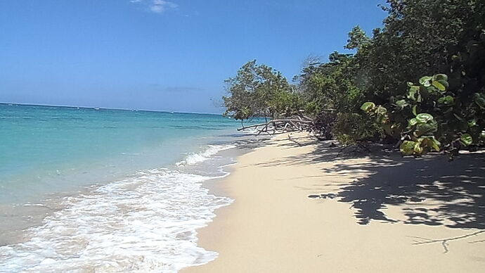 Re: Belle plage + petit hôtel correcte ? - Cuba - JIMINII Re: Belle plage + petit hôtel correcte ? - Cuba - JIMINII