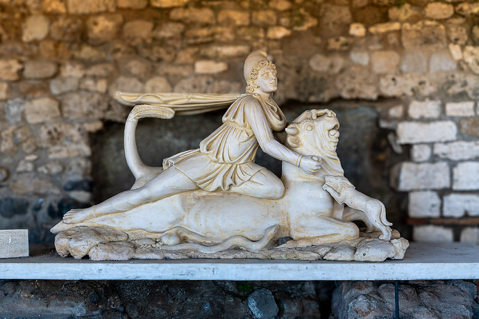 temple dédié au culte de Mithra