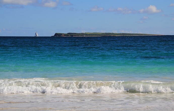 Tintamarre depuis la Baie Orientale