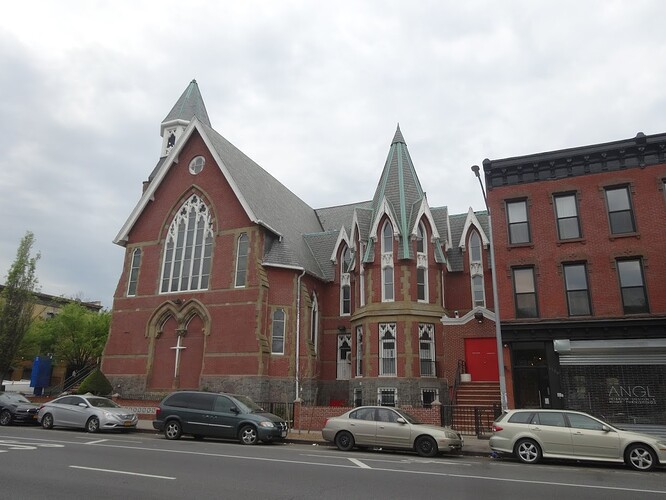 DSC06359 1160 bedford ave