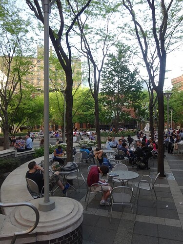 DSC09037 world wild plaza 50th 49 th 9th ave
