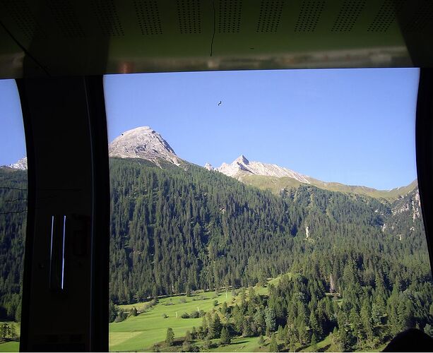 Avec le train Bernina Express de Chur jusqu’à Tirano (Italie) - Zoreillette