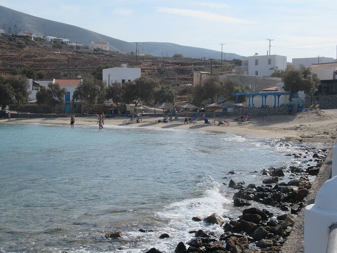 La plage d'Emborios