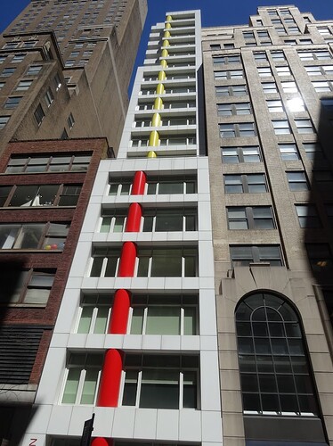 DSC09158 5E 44th St