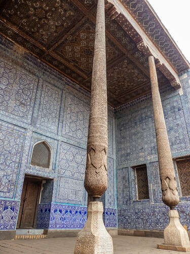 Tach Khaouli