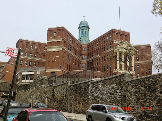 CIMG9138 1201 Findlay Ave