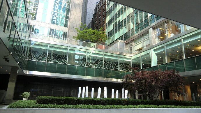 CIMG2527 Lever house 390 Park Ave