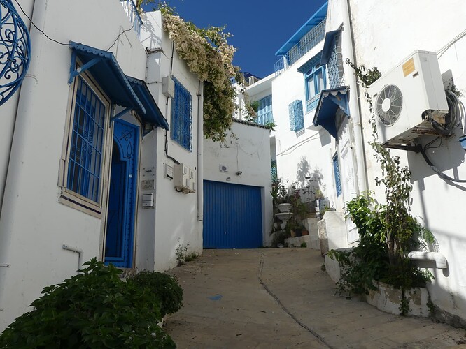 Rue Habib Thameur