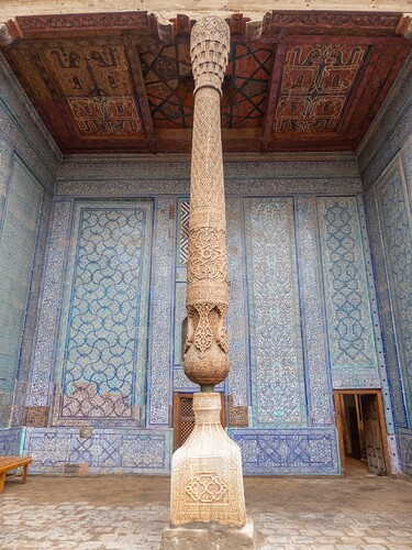 Tach Khaouli