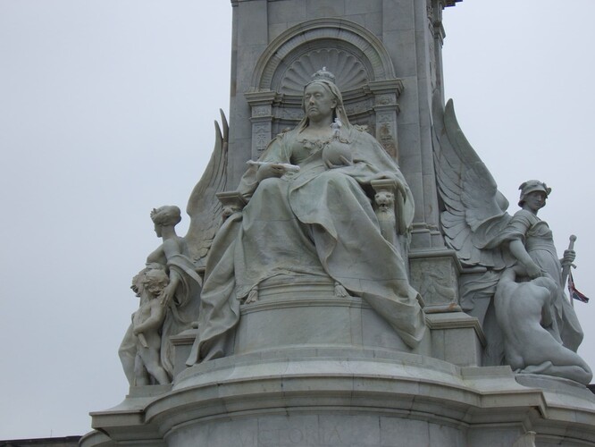 london8