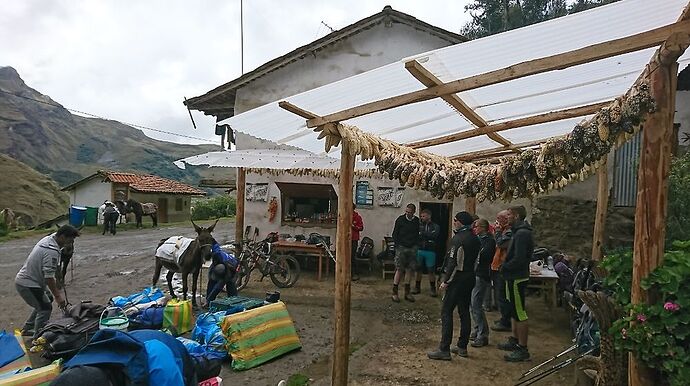 Trek de Santa Cruz avec Quechuandes : une expérience  incroyable !  - Joh et Max